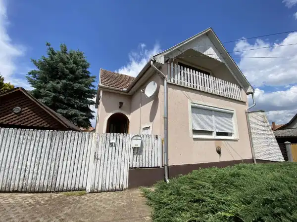 Eladó családi ház, Derecske 5 szoba 130 m² 44.9 M Ft
